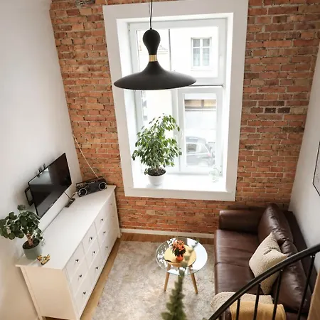 Nowe W Zabytkowej Kamienicy Starego Podgorza Krakow